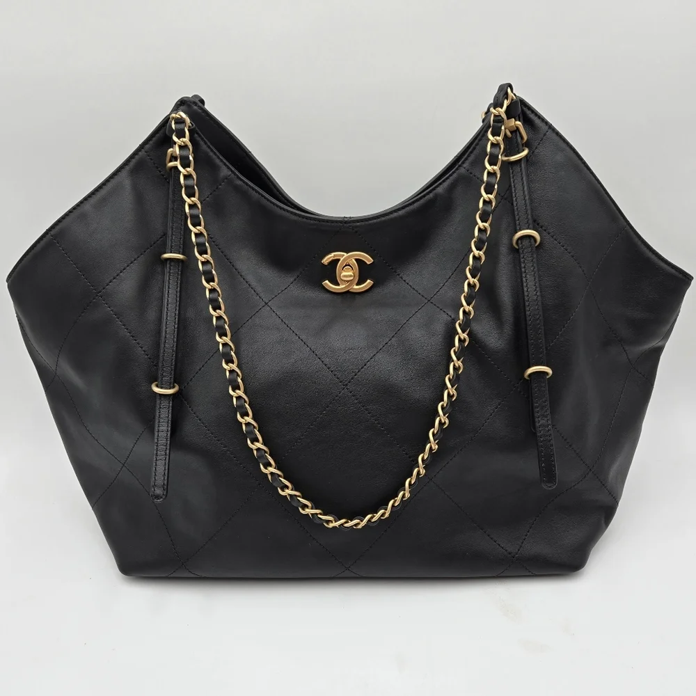 ❌❌🔥SOLD ❌❌❌Chanel Maxi Shopping Bag - COA INCLUDED - Picture 7 of 12